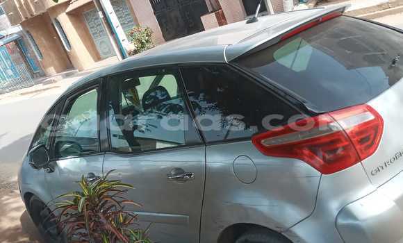 Acheter Occasion Voiture Citroen C4 Picasso Other à Dakar, Dakar Acheter Occasion Voiture Citroen C4 Picasso Other à Dakar, Dakar