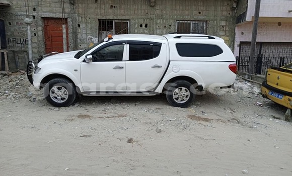 Acheter Occasion Voiture Mitsubishi ASX Blanc à Dakar, Dakar Acheter Occasion Voiture Mitsubishi ASX Blanc à Dakar, Dakar