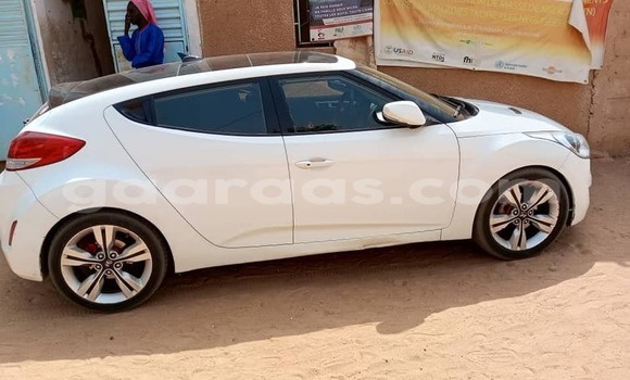 Acheter Occasion Voiture Hyundai Veloster Blanc à Dakar, Dakar Acheter Occasion Voiture Hyundai Veloster Blanc à Dakar, Dakar