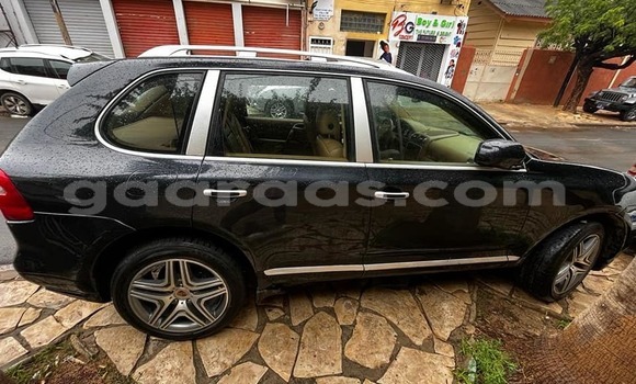 Buy Used Porsche Cayenne Black Car in Dakar in Dakar Buy Used Porsche Cayenne Black Car in Dakar in Dakar