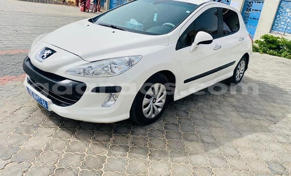 Buy Used Peugeot 3008 White Car in Dakar in Dakar Buy Used Peugeot 3008 White Car in Dakar in Dakar