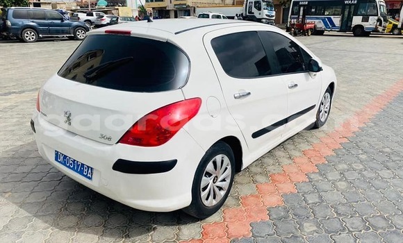Buy Used Peugeot 3008 White Car in Dakar in Dakar Buy Used Peugeot 3008 White Car in Dakar in Dakar