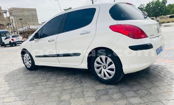 Buy Used Peugeot 3008 White Car in Dakar in Dakar Buy Used Peugeot 3008 White Car in Dakar in Dakar