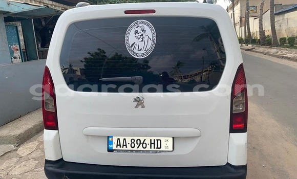 Dieundeu Occasion Peugeot Partner White Auto in Dakar in Dakar Dieundeu Occasion Peugeot Partner White Auto in Dakar in Dakar