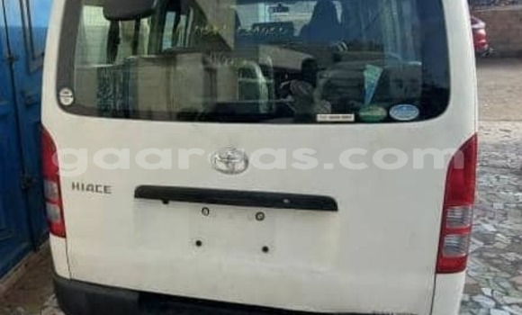 Dieundeu Occasion Toyota Hiace White Auto in Dakar in Dakar Dieundeu Occasion Toyota Hiace White Auto in Dakar in Dakar