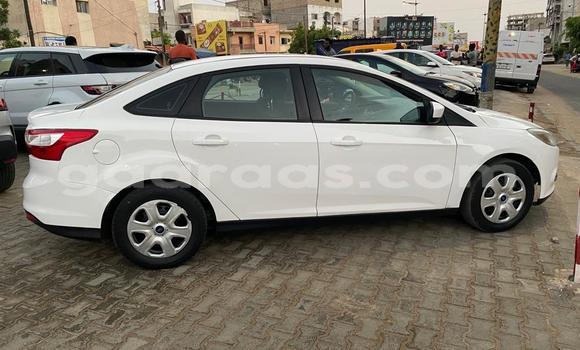 Acheter Occasion Voiture Ford Focus Blanc à Dakar, Dakar Acheter Occasion Voiture Ford Focus Blanc à Dakar, Dakar