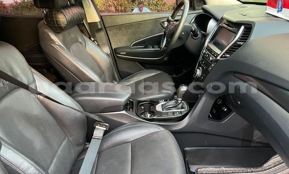 Dieundeu Imported Hyundai Santa Fe Black Auto in Dakar in Dakar Dieundeu Imported Hyundai Santa Fe Black Auto in Dakar in Dakar