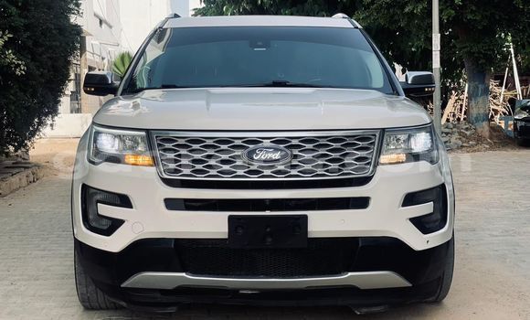 Acheter Import Voiture Ford Explorer Blanc à Dakar, Dakar Acheter Import Voiture Ford Explorer Blanc à Dakar, Dakar