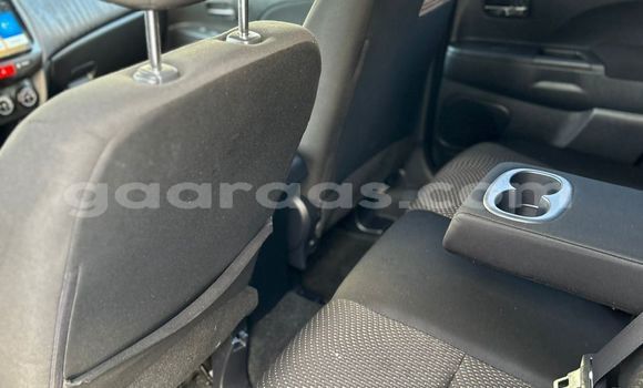Buy Import Mitsubishi Outlander Silver Car in Dakar in Dakar Buy Import Mitsubishi Outlander Silver Car in Dakar in Dakar