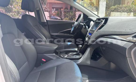 Acheter Import Voiture Hyundai Santa Fe Blanc à Dakar, Dakar Acheter Import Voiture Hyundai Santa Fe Blanc à Dakar, Dakar