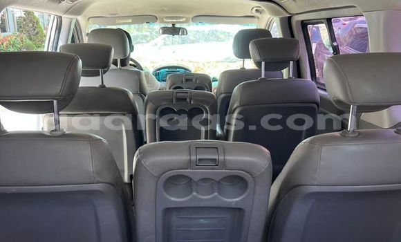 Buy Import Hyundai Starex White Car in Dakar in Dakar Buy Import Hyundai Starex White Car in Dakar in Dakar