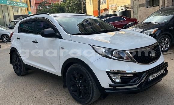 Acheter Occasion Voiture Kia Sportage Blanc à Dakar, Dakar Acheter Occasion Voiture Kia Sportage Blanc à Dakar, Dakar