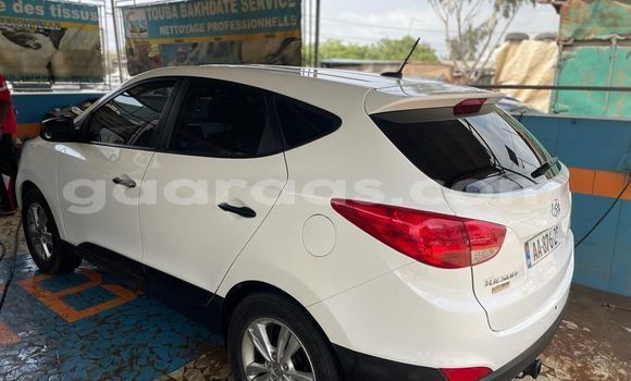 Dieundeu Occasion Hyundai Tucson White Auto in Dakar in Dakar Dieundeu Occasion Hyundai Tucson White Auto in Dakar in Dakar