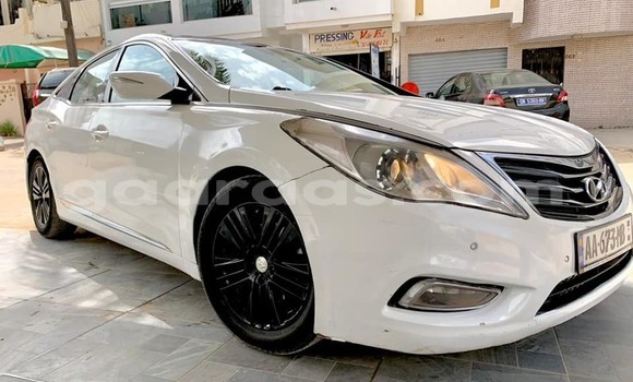 Dieundeu Occasion Hyundai Grandeur White Auto in Dakar in Dakar Dieundeu Occasion Hyundai Grandeur White Auto in Dakar in Dakar