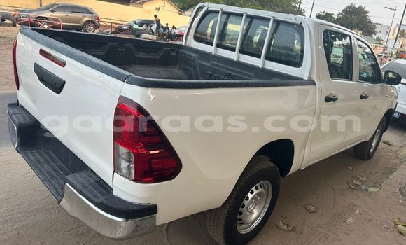Buy Import Toyota Hilux White Car in Dakar in Dakar Buy Import Toyota Hilux White Car in Dakar in Dakar