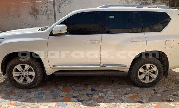 Buy Used Toyota Land Cruiser Prado White Car in Dakar in Dakar Buy Used Toyota Land Cruiser Prado White Car in Dakar in Dakar