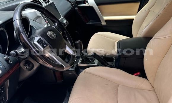 Buy Used Toyota Land Cruiser Prado Silver Car in Dakar in Dakar Buy Used Toyota Land Cruiser Prado Silver Car in Dakar in Dakar