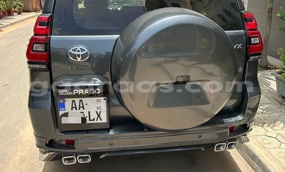 Buy Used Toyota Land Cruiser Prado Silver Car in Dakar in Dakar Buy Used Toyota Land Cruiser Prado Silver Car in Dakar in Dakar