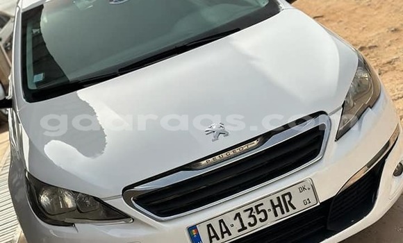 Dieundeu Occasion Ford Explorer White Auto in Dakar in Dakar Dieundeu Occasion Ford Explorer White Auto in Dakar in Dakar