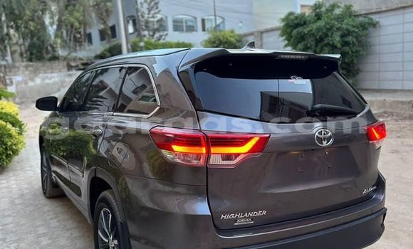 Dieundeu Occasion Toyota Highlander Black Auto in Dakar in Dakar Dieundeu Occasion Toyota Highlander Black Auto in Dakar in Dakar