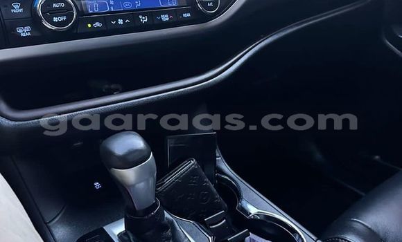 Dieundeu Occasion Toyota Highlander Black Auto in Dakar in Dakar Dieundeu Occasion Toyota Highlander Black Auto in Dakar in Dakar