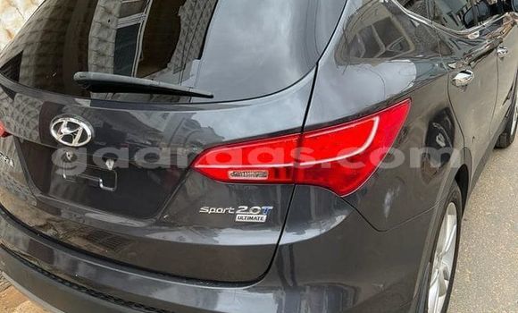 Dieundeu Occasion Hyundai Santa Fe Black Auto in Dakar in Dakar Dieundeu Occasion Hyundai Santa Fe Black Auto in Dakar in Dakar