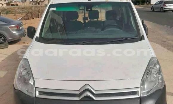 Buy Used Citroen Berlingo White Car in Dakar in Dakar