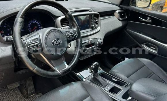 Acheter Occasion Voiture Kia Sorento Noir à Dakar, Dakar Acheter Occasion Voiture Kia Sorento Noir à Dakar, Dakar
