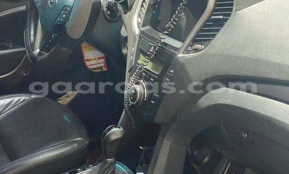 Acheter Occasion Voiture Hyundai Santa Fe Noir à Dakar, Dakar Acheter Occasion Voiture Hyundai Santa Fe Noir à Dakar, Dakar