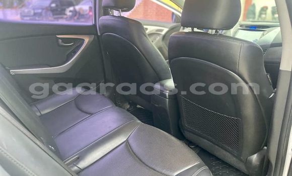 Dieundeu Occasion Hyundai Avante White Auto in Dakar in Dakar Dieundeu Occasion Hyundai Avante White Auto in Dakar in Dakar