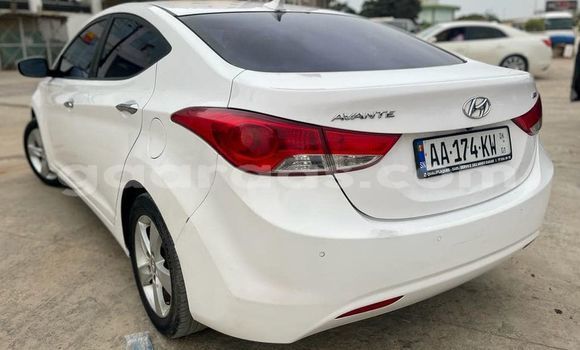 Dieundeu Occasion Hyundai Avante White Auto in Dakar in Dakar Dieundeu Occasion Hyundai Avante White Auto in Dakar in Dakar