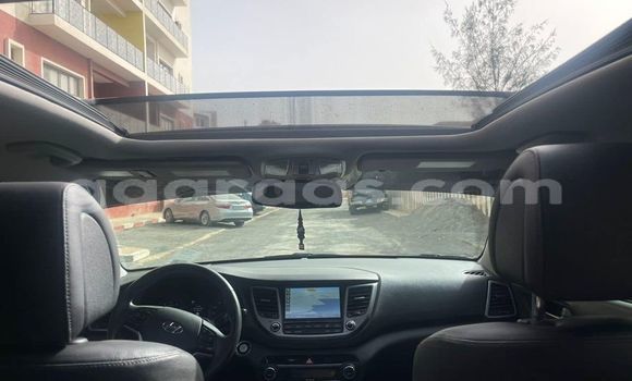 Dieundeu Occasion Hyundai Tucson Red Auto in Dakar in Dakar Dieundeu Occasion Hyundai Tucson Red Auto in Dakar in Dakar