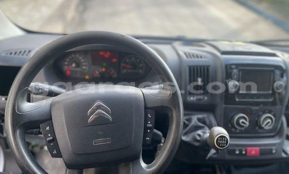 Dieundeu Occasion Citroen Jumpy White Auto in Dakar in Dakar Dieundeu Occasion Citroen Jumpy White Auto in Dakar in Dakar