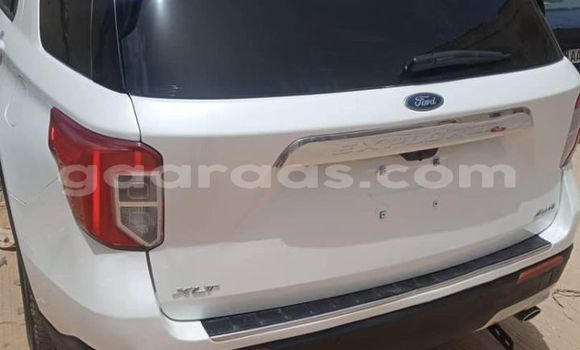 Acheter Occasion Voiture Ford Explorer Blanc à Dakar, Dakar Acheter Occasion Voiture Ford Explorer Blanc à Dakar, Dakar