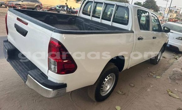 Dieundeu Occasion Toyota Hilux White Auto in Dakar in Dakar Dieundeu Occasion Toyota Hilux White Auto in Dakar in Dakar