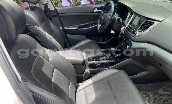 Dieundeu Occasion Hyundai Tucson White Auto in Dakar in Dakar Dieundeu Occasion Hyundai Tucson White Auto in Dakar in Dakar