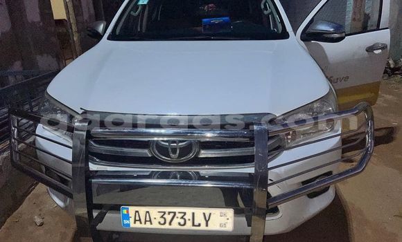 Dieundeu Occasion Toyota Hilux White Auto in Dakar in Dakar Dieundeu Occasion Toyota Hilux White Auto in Dakar in Dakar