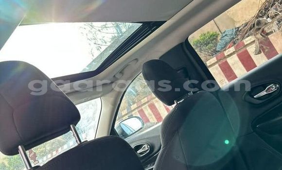 Dieundeu Occasion Jeep Cherokee Black Auto in Dakar in Dakar Dieundeu Occasion Jeep Cherokee Black Auto in Dakar in Dakar