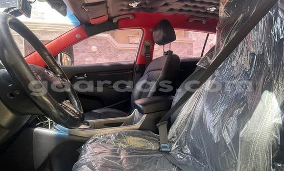 Dieundeu Occasion Kia Sportage White Auto in Dakar in Dakar Dieundeu Occasion Kia Sportage White Auto in Dakar in Dakar