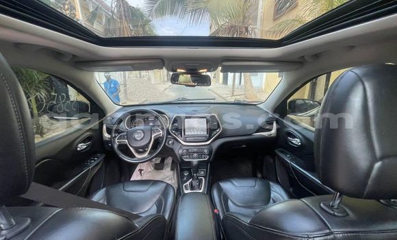 Acheter Occasion Voiture Jeep Cherokee Noir à Dakar, Dakar Acheter Occasion Voiture Jeep Cherokee Noir à Dakar, Dakar