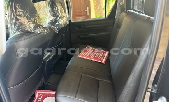 Dieundeu Occasion Ford Explorer Black Auto in Dakar in Dakar Dieundeu Occasion Ford Explorer Black Auto in Dakar in Dakar