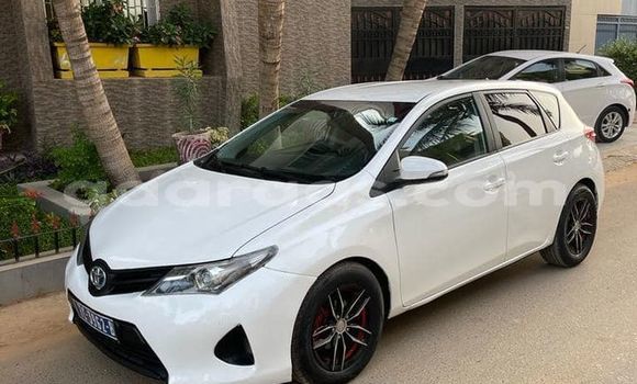 Dieundeu Occasion Toyota Auris White Auto in Dakar in Dakar Dieundeu Occasion Toyota Auris White Auto in Dakar in Dakar