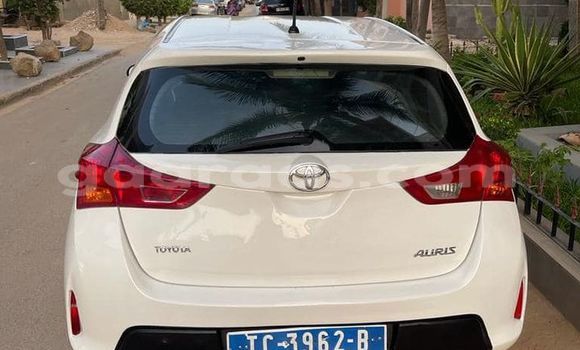 Dieundeu Occasion Toyota Auris White Auto in Dakar in Dakar Dieundeu Occasion Toyota Auris White Auto in Dakar in Dakar