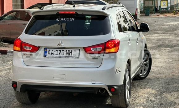 Dieundeu Occasion Mitsubishi RVR White Auto in Dakar in Dakar Dieundeu Occasion Mitsubishi RVR White Auto in Dakar in Dakar