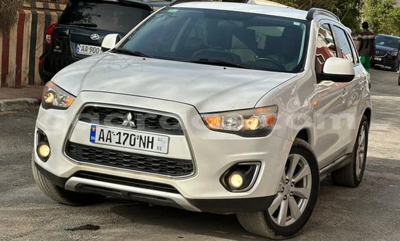 Dieundeu Occasion Mitsubishi RVR White Auto in Dakar in Dakar Dieundeu Occasion Mitsubishi RVR White Auto in Dakar in Dakar