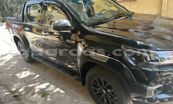 Dieundeu Occasion Toyota Hilux Black Auto in Dakar in Dakar Dieundeu Occasion Toyota Hilux Black Auto in Dakar in Dakar