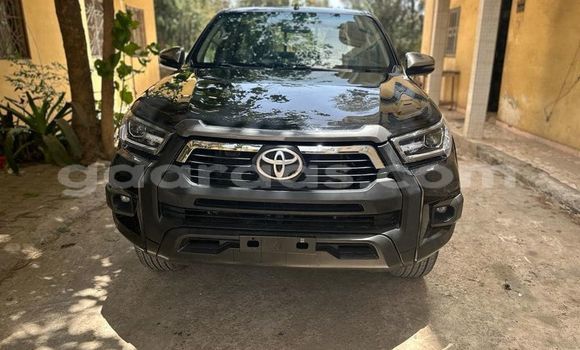 Dieundeu Occasion Toyota Hilux Black Auto in Dakar in Dakar Dieundeu Occasion Toyota Hilux Black Auto in Dakar in Dakar