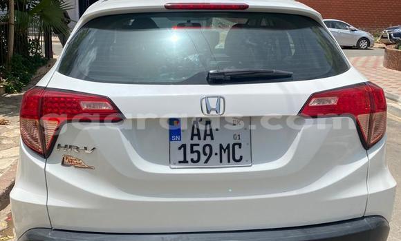 Buy Used Honda HR–V White Car in Dakar in Dakar Buy Used Honda HR–V White Car in Dakar in Dakar