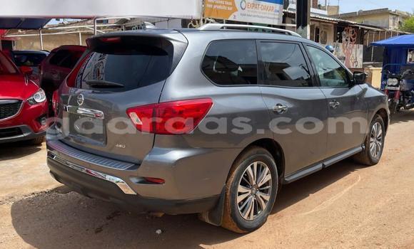 Acheter Import Voiture Nissan Pathfinder Noir à Dakar, Dakar Acheter Import Voiture Nissan Pathfinder Noir à Dakar, Dakar