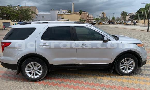 Dieundeu Occasion Ford Explorer Silver Auto in Dakar in Dakar Dieundeu Occasion Ford Explorer Silver Auto in Dakar in Dakar